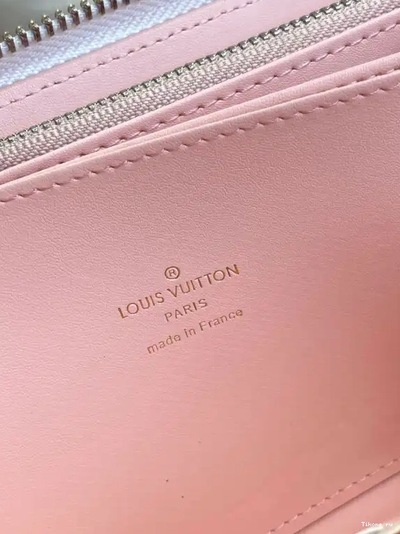 Affordable VUITTON LOUIS ZIPPY WALLET 0525